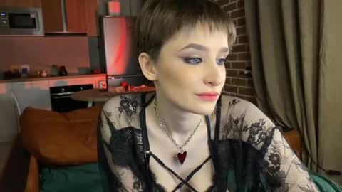 Snapshot of lusylune chatting on February 12, 2025, 11:20 pm Luy online show from February 12, 2025, 11:20 pm