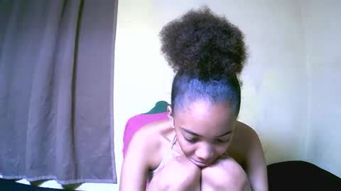 lutchia online show from October 2, 2025, 7:10 pm