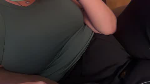 luuunaheartxxx online show from October 4, 2025, 4:43 am