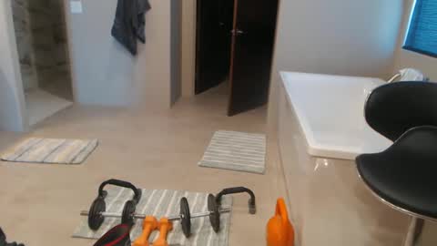 luv_missle online show from March 8, 2025, 4:50 pm