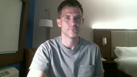 luvalonsix online show from September 20, 2025, 1:06 am