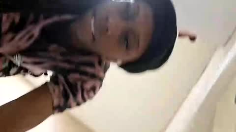 luvbug555 online show from November 12, 2025, 8:04 am