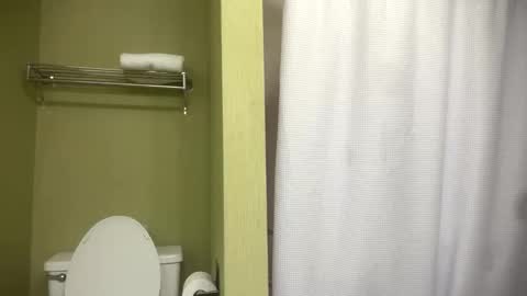 luveatinpussy8 online show from April 29, 2026, 5:55 am