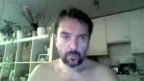 Snapshot of luvly chatting on November 3, 2025, 9:59 pm Luvly online show from November 3, 2025, 9:59 pm