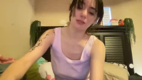 luvrxstarx online show from April 10, 2026, 12:05 am