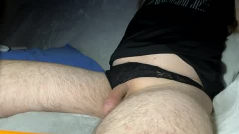 Snapshot of luvs2lickhotlips chatting on June 28, 2026, 9:48 am luvs2lickhotlips online show from June 28, 2026, 9:48 am