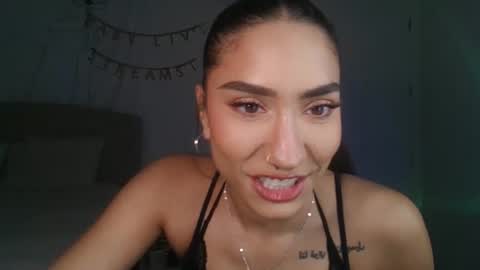 Liv 3 online show from November 24, 2025, 12:10 am