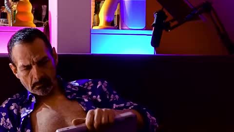 Im a   -  CAMGUY YOU  LIKE to FUCK online show from December 25, 2024, 11:31 pm