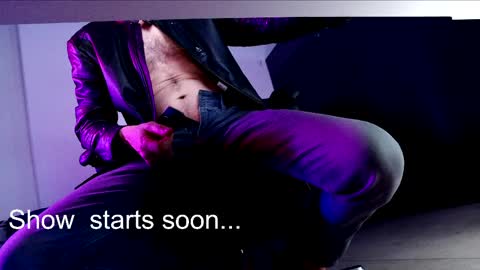 Im a   -  CAMGUY YOU  LIKE to FUCK online show from April 18, 2026, 9:59 pm