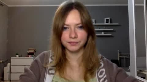 Millie online show from November 15, 2025, 3:52 pm