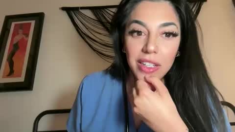 luxcher22 online show from April 25, 2026, 4:59 am