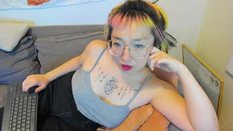 LuxGray online show from December 31, 2024, 2:51 am