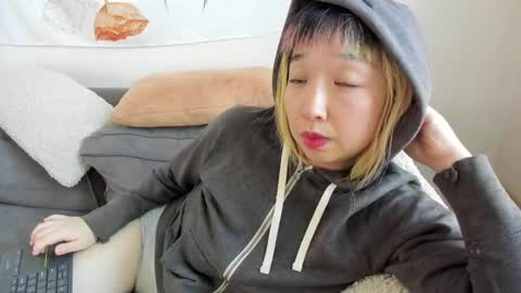 LuxGray online show from February 26, 2025, 7:38 pm