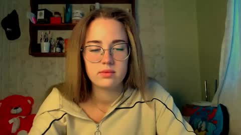 Katie online show from October 14, 2025, 4:46 am