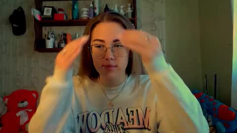 Katie online show from October 20, 2025, 8:59 am