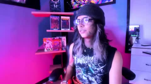 Luxiel 3 online show from December 4, 2025, 10:51 pm