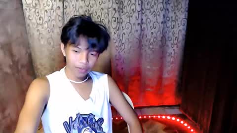 luxirfy online show from November 12, 2025, 5:24 pm