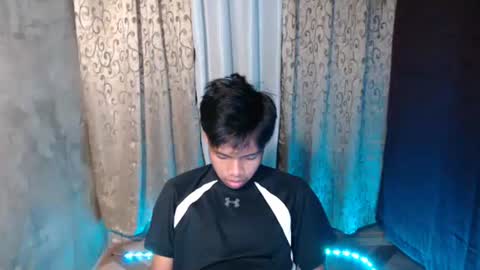 luxirfy online show from December 3, 2025, 6:28 pm