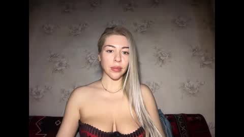 LuxSonyaStar online show from February 11, 2026, 1:38 pm