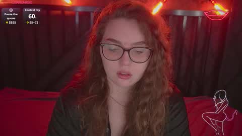 Snapshot of luxsopphia_ chatting on October 20, 2025, 5:52 am luxsopphia_ online show from October 20, 2025, 5:52 am