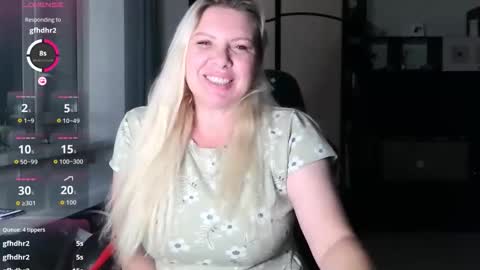 Luxury White online show from September 9, 2025, 7:46 pm
