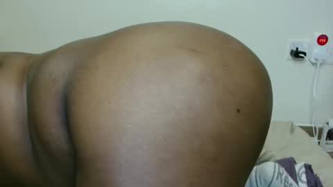 Snapshot of luzremi chatting on September 20, 2025, 1:23 pm luzremi online show from September 20, 2025, 1:23 pm