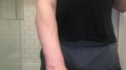 lvguynextdoor440656 online show from April 22, 2026, 4:26 am