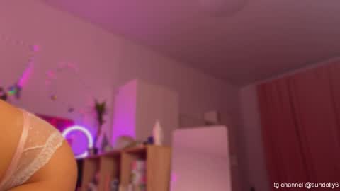 lxsundolyxl_ online show from November 27, 2025, 3:41 am