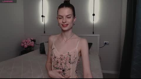 ly lydia online show from March 3, 2025, 3:52 am