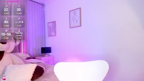 Snapshot of lya_brown chatting on June 25, 2026, 11:37 am lya_brown online show from June 25, 2026, 11:37 am