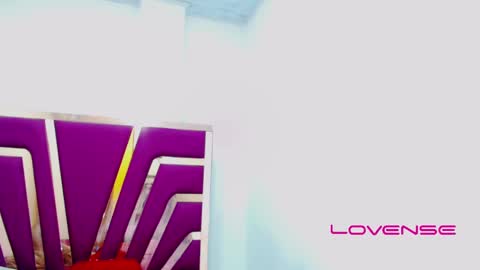 lyan_hotters online show from February 21, 2025, 7:34 am