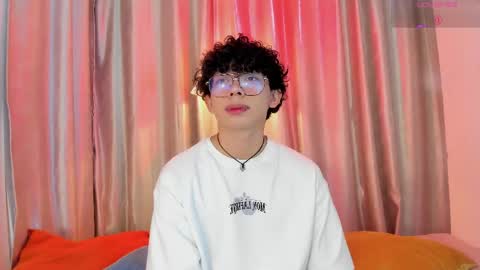 Snapshot of lyan_twink chatting on May 28, 2026, 8:06 pm Lyan online show from May 28, 2026, 8:06 pm