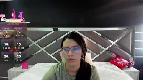 LYA SCOTT online show from September 17, 2025, 11:23 am