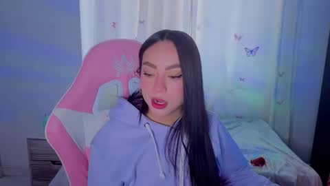 Snapshot of lyavalmont chatting on May 8, 2026, 4:45 pm lyavalmont online show from May 8, 2026, 4:45 pm