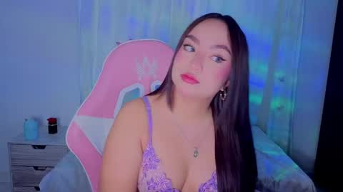 Snapshot of lyavalmont chatting on May 19, 2026, 10:49 pm lyavalmont online show from May 19, 2026, 10:49 pm