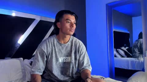 Snapshot of lycan_mushu chatting on June 2, 2026, 3:41 am Lycan online show from June 2, 2026, 3:41 am
