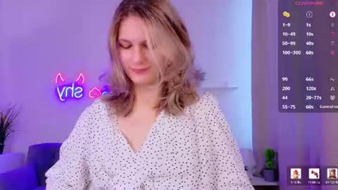 Snapshot of lychee__chan chatting on June 9, 2026, 6:03 am lychee__chan online show from June 9, 2026, 6:03 am