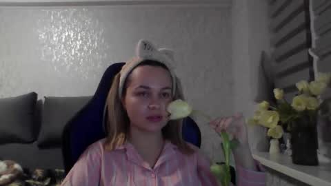 Snapshot of lyeeu25 chatting on March 14, 2026, 9:09 pm Tina online show from March 14, 2026, 9:09 pm