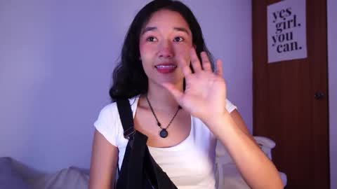 Lyhana Lee online show from December 3, 2025, 2:37 pm