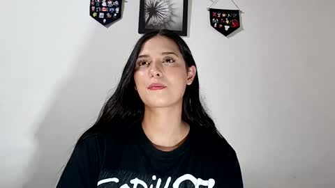 Snapshot of lyla205 chatting on February 20, 2025, 12:52 am lyla online show from February 20, 2025, 12:52 am