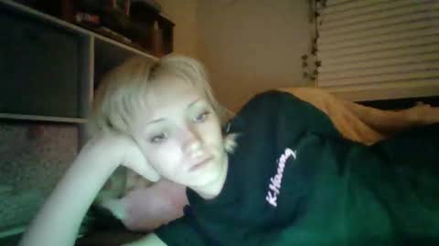Snapshot of lylahsweets chatting on February 17, 2026, 2:19 am lylahsweets online show from February 17, 2026, 2:19 am