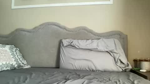 Olivia online show from January 17, 2025, 6:12 pm