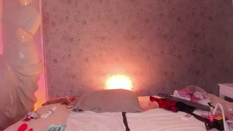 Lyla  online show from November 29, 2025, 7:44 am