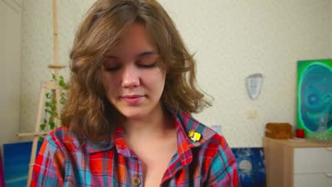 hi im Lyle online show from December 7, 2024, 3:04 am