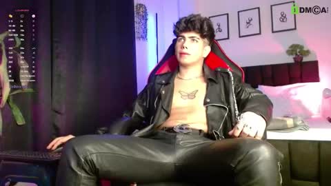 Lyle Bennett Freelance Model online show from March 12, 2026, 12:00 pm