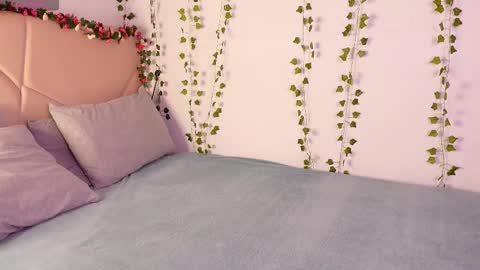 Lyly   online show from November 10, 2025, 5:39 am