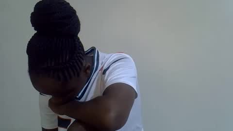 Snapshot of lyn_anna chatting on April 6, 2026, 6:36 am lyn_anna online show from April 6, 2026, 6:36 am