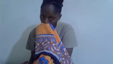 Snapshot of lyn_anna chatting on April 14, 2026, 3:23 am lyn_anna online show from April 14, 2026, 3:23 am