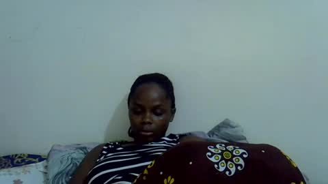 Snapshot of lyn_anna chatting on June 26, 2026, 1:37 pm lyn_anna online show from June 26, 2026, 1:37 pm