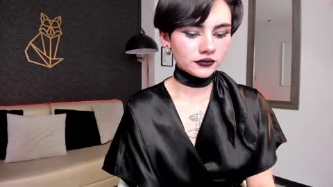 Snapshot of lyn_lebelle chatting on February 8, 2025, 9:15 pm Lyn online show from February 8, 2025, 9:15 pm